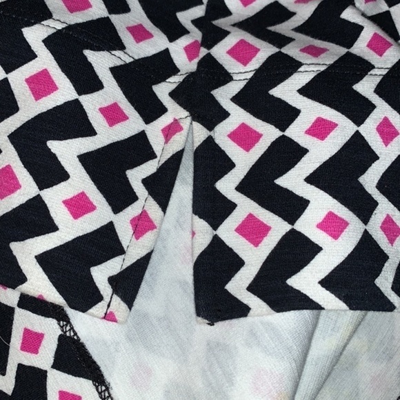NWOT Hatley of London Black White Pink Geometric Dress Size Large Long Sleeve - Picture 13 of 13
